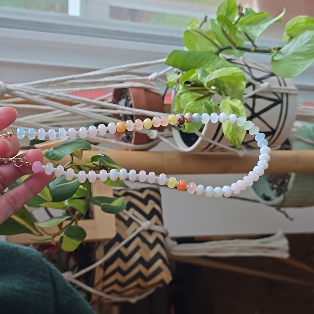 Multi color beaded rondelle necklace Cream Tones